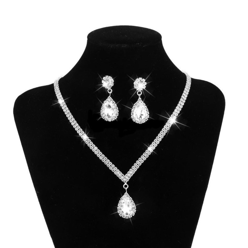 Water Drop Elegance: Bridal Jewelry Set with Crystal Pendant